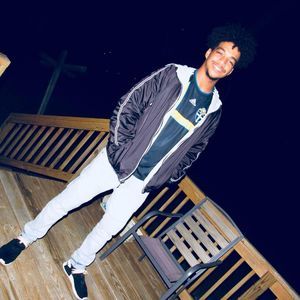 Meet your Posher, Chase